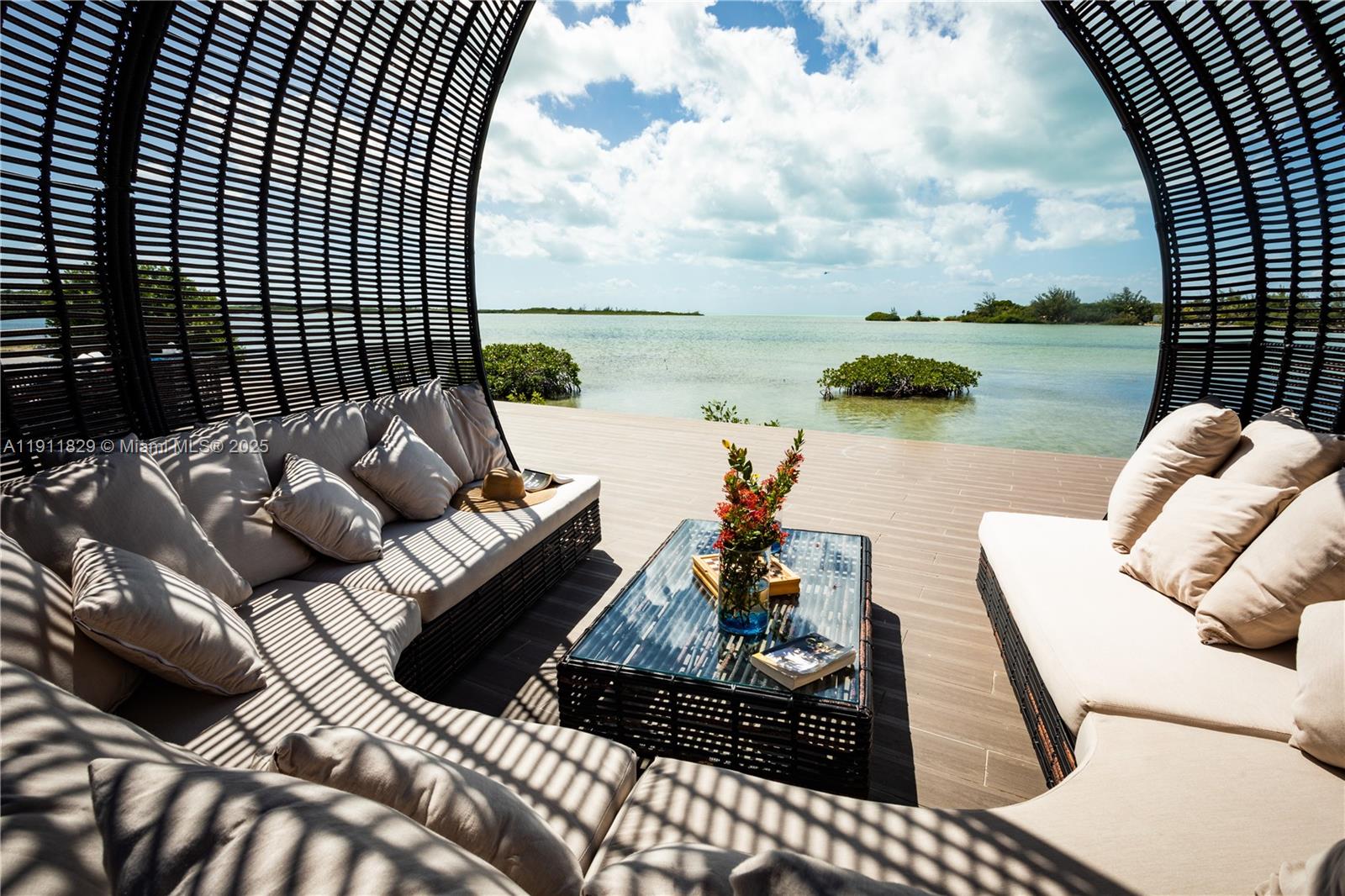 West Ambergris Caye - Land