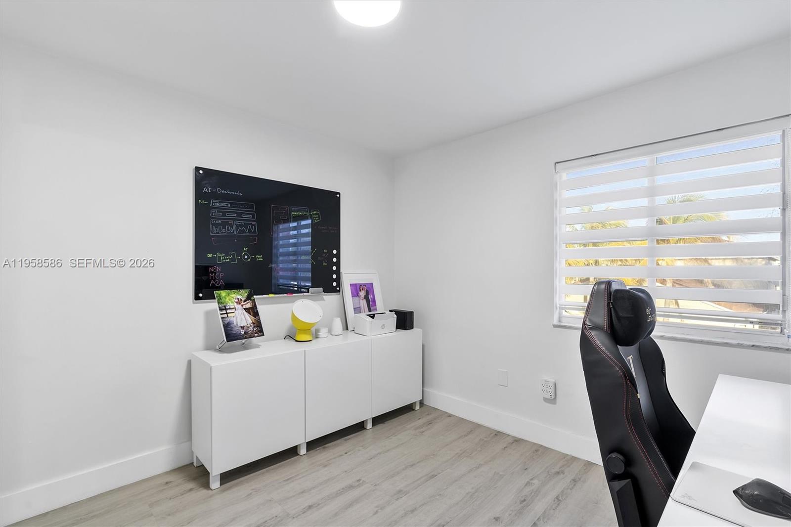 VILLAS AT BRISTOL PARK CO - Residential Lease