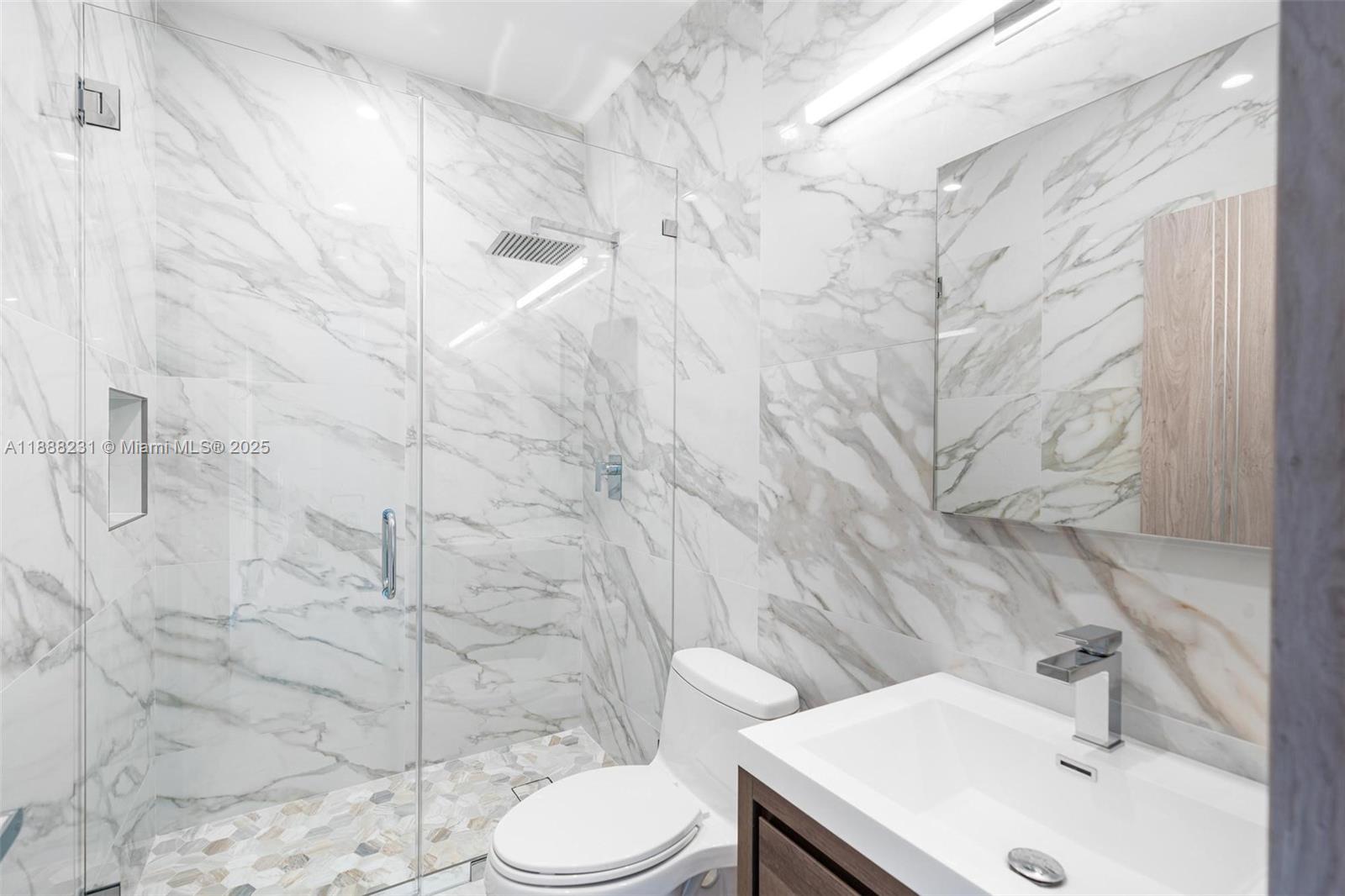 REV PL SEC 2 CC ESTATES - Residential Lease