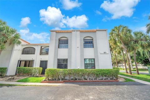 Tiny photo for 3571 Magellan Cir #343-4, Aventura, FL 33180 (MLS # A12026748)
