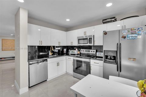 Tiny photo for 3571 Magellan Cir #343-4, Aventura, FL 33180 (MLS # A12026748)