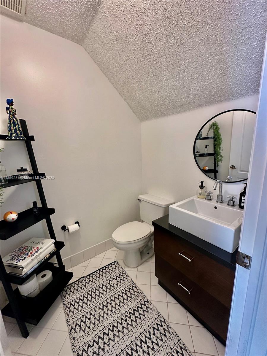 COSTA VERDE SEC 2 - Residential