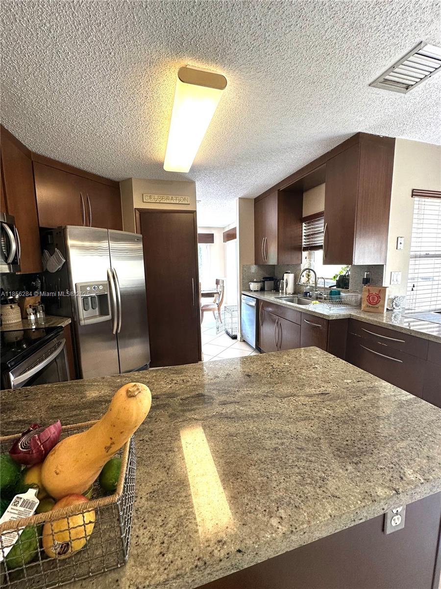 COSTA VERDE SEC 2 - Residential