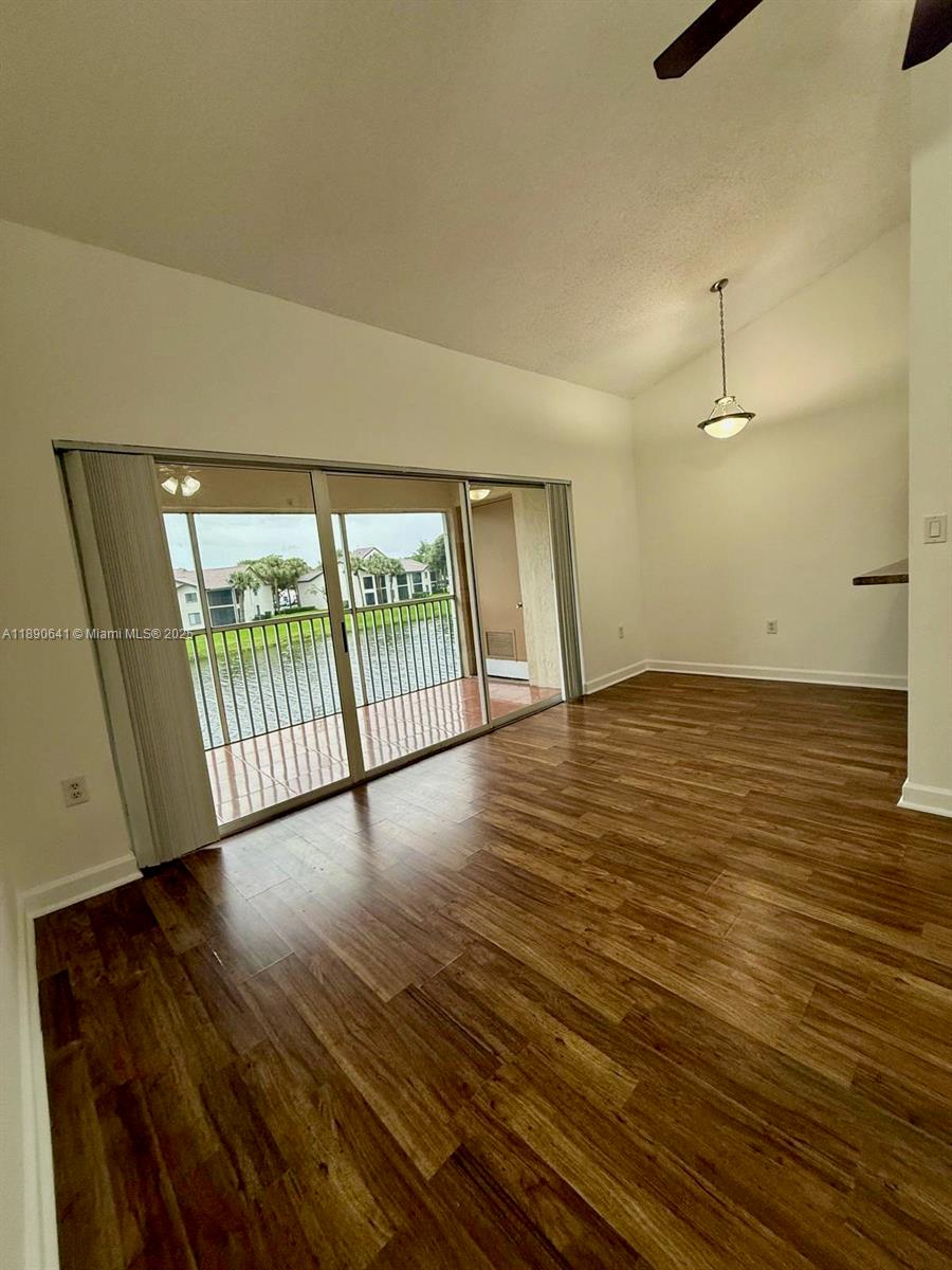 STERLING VILLAGES OF PALM - Residential Lease