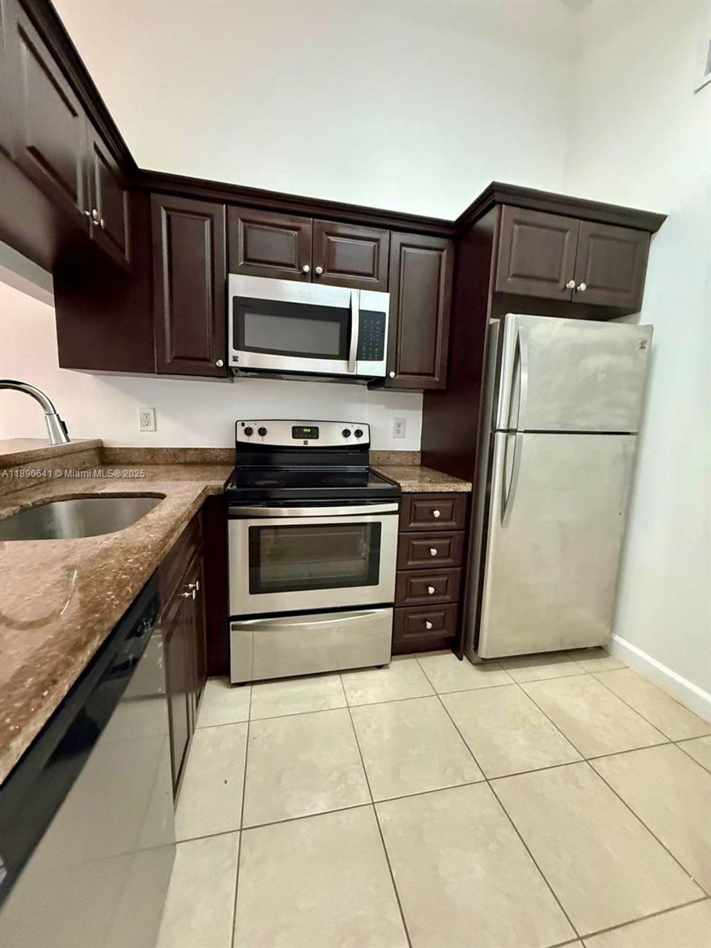 Photo of 4202 Glenmoor Dr #4202, West Palm Beach, FL 33409 (MLS # A11890641)