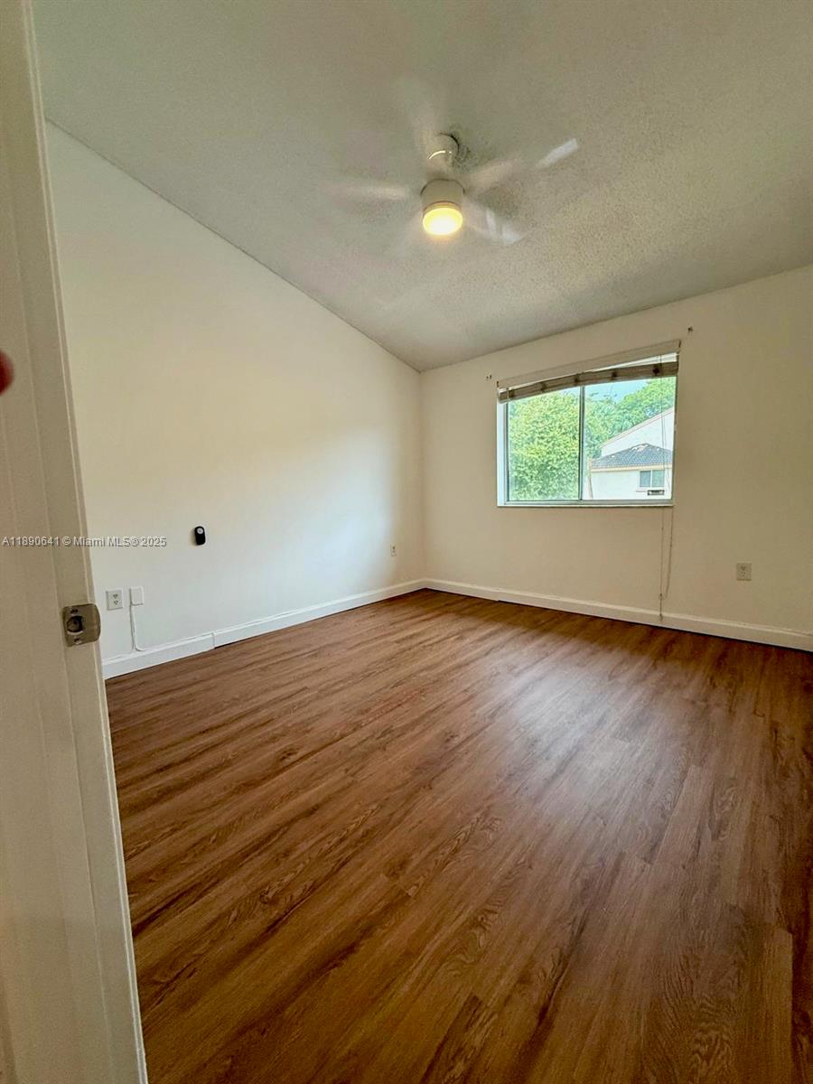STERLING VILLAGES OF PALM - Residential Lease