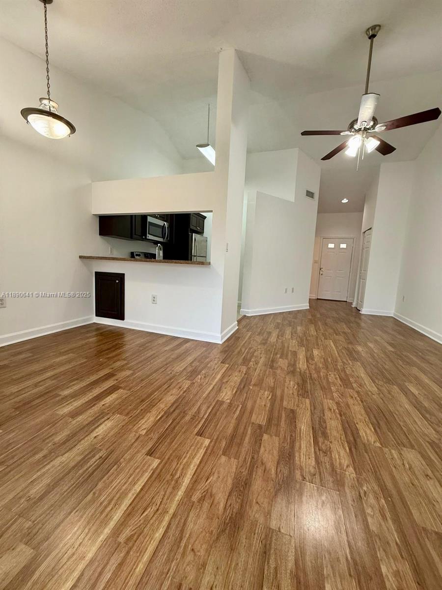 STERLING VILLAGES OF PALM - Residential Lease