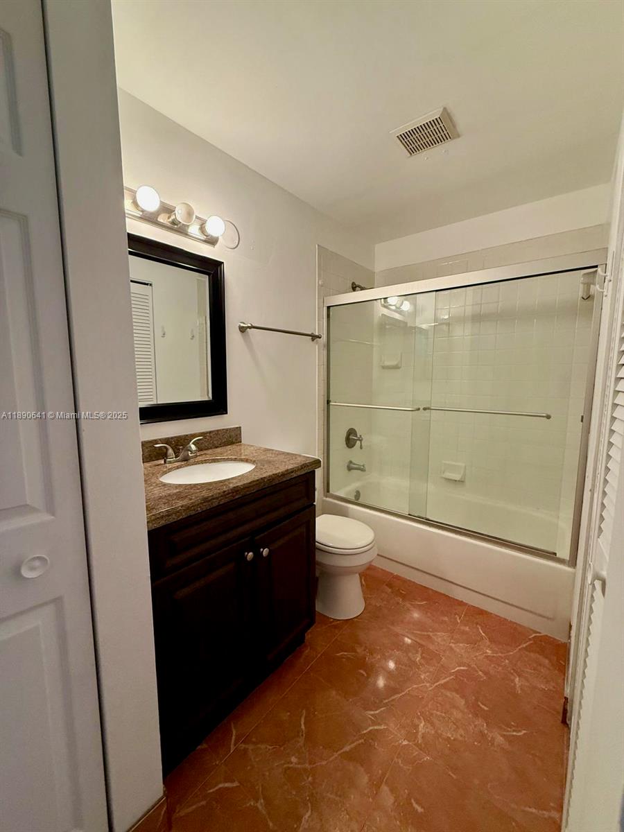 STERLING VILLAGES OF PALM - Residential Lease