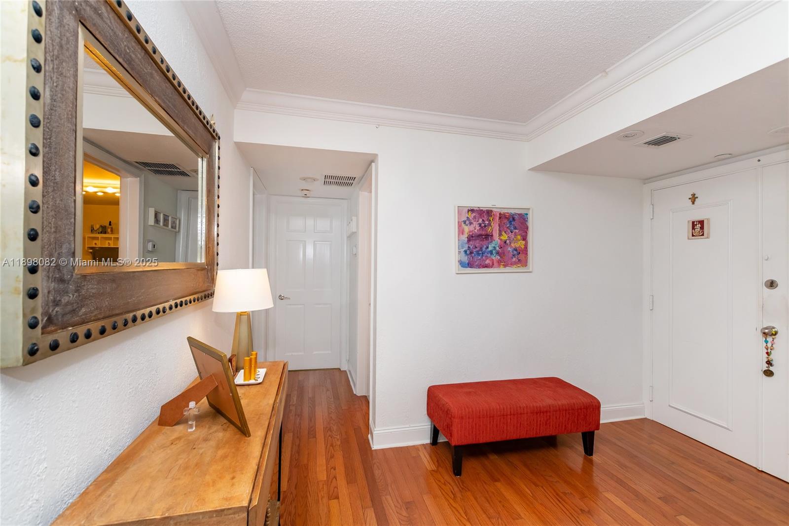 199 Ocean Lane Dr 305