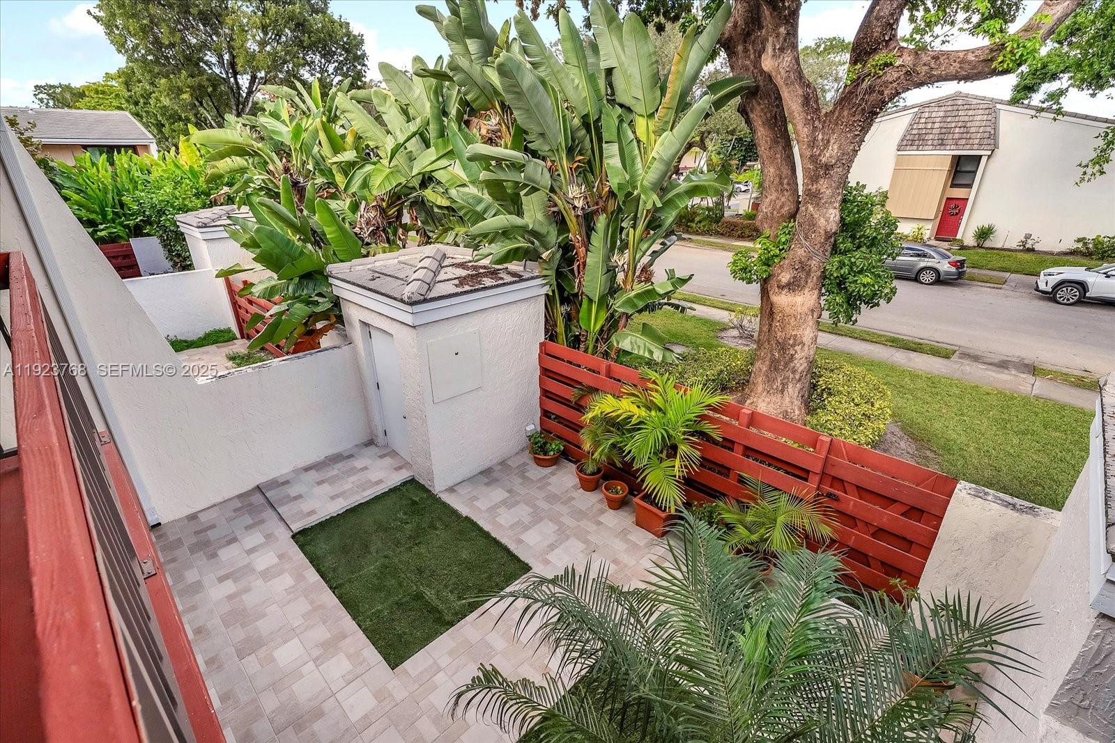 FAMILY TOWNHOUSES OF THE - Residential