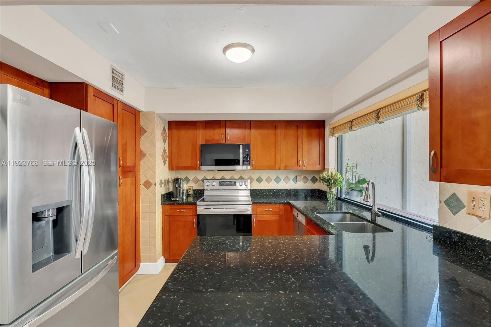 FAMILY TOWNHOUSES OF THE - Residential