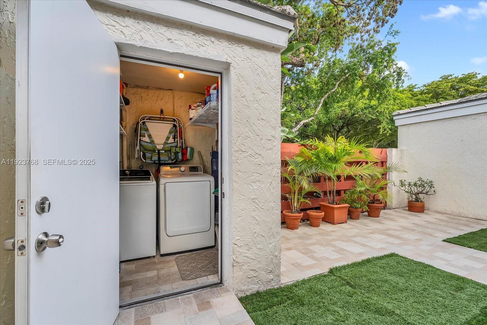 FAMILY TOWNHOUSES OF THE - Residential