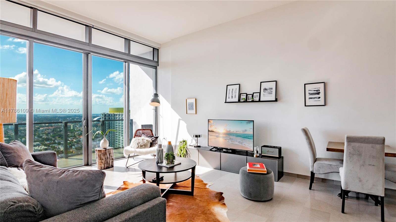 search properties 2 88 SW 7th St 4008