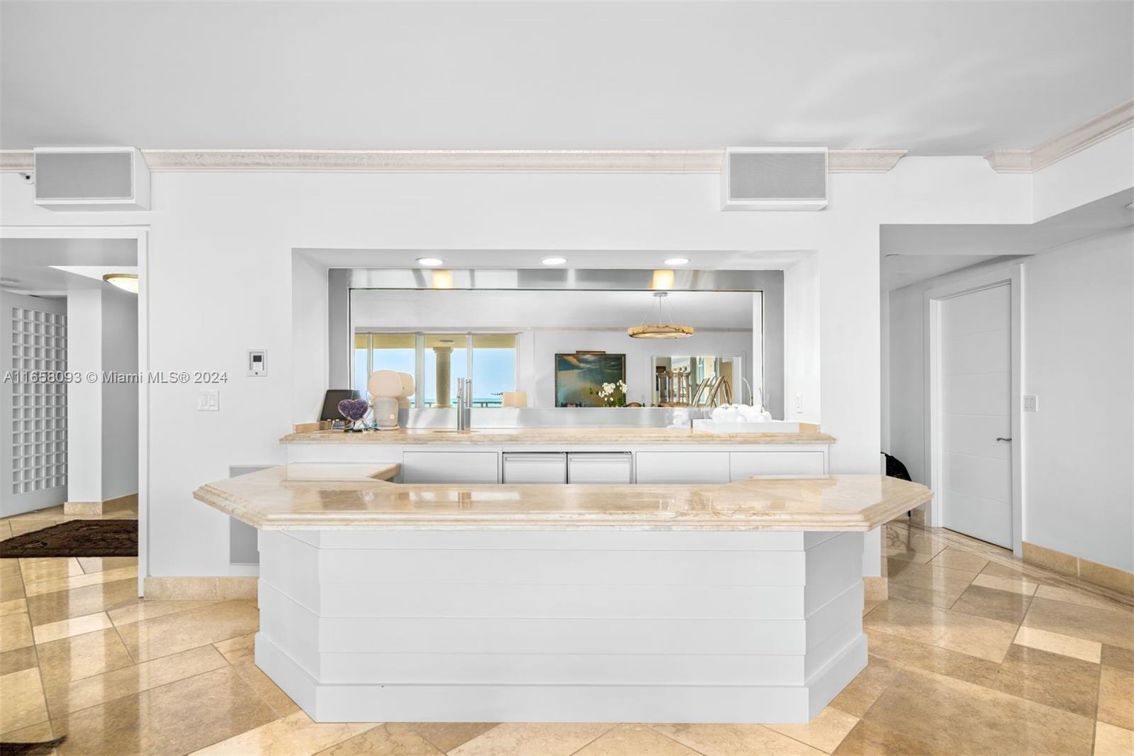 GRAND BAY RESIDENCES COND - Residential