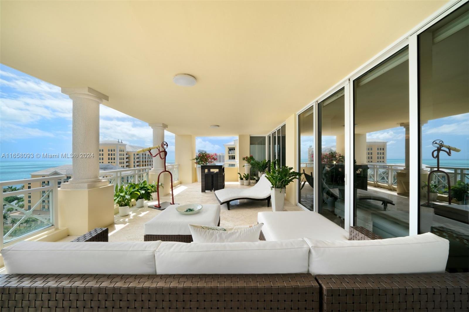 GRAND BAY RESIDENCES COND - Residential