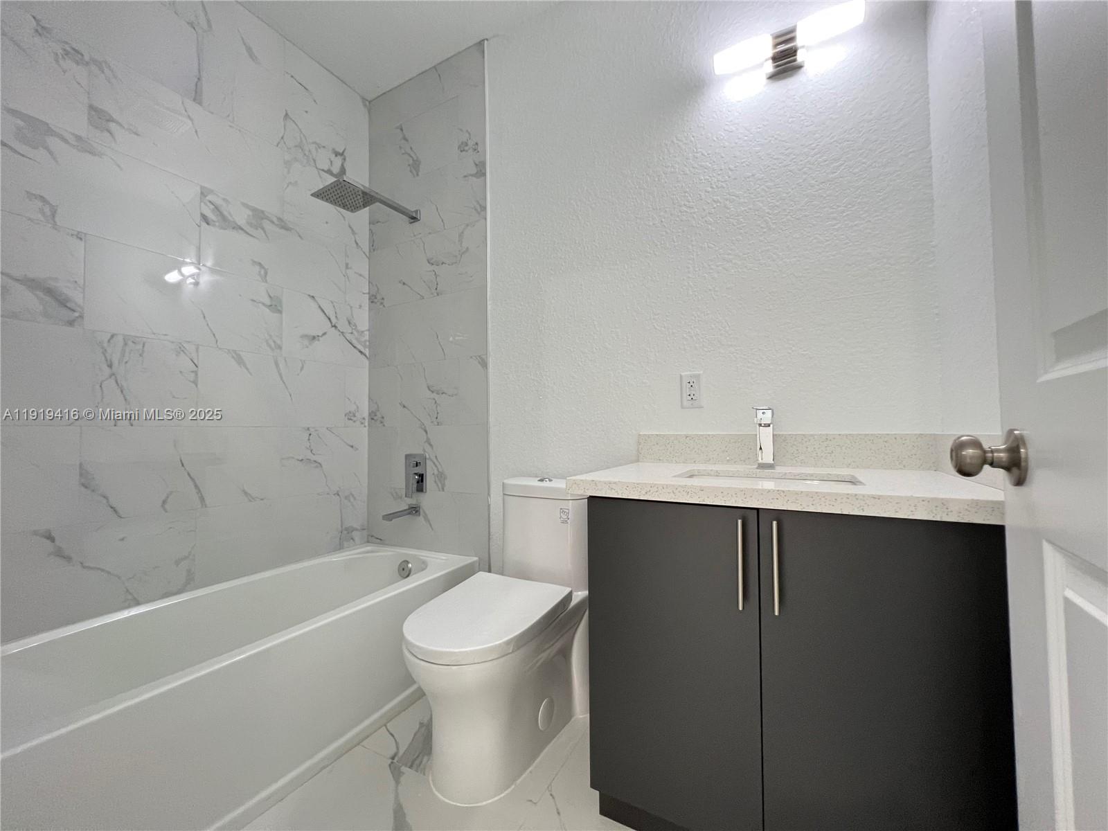 FIRST ADD TO TUSKEGEE PAR - Residential Lease