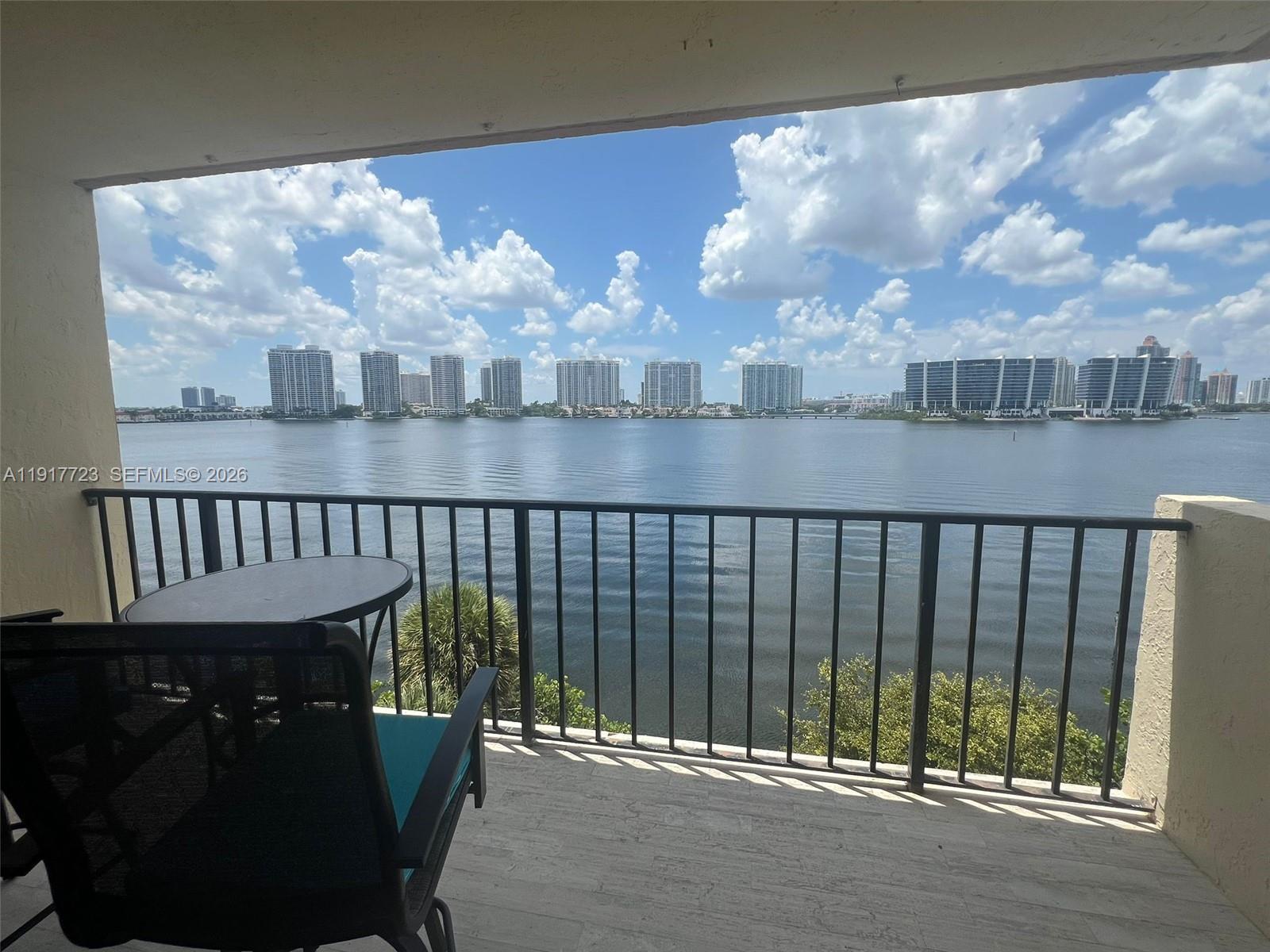 BAY HOUSE TOWER CONDO - Residential