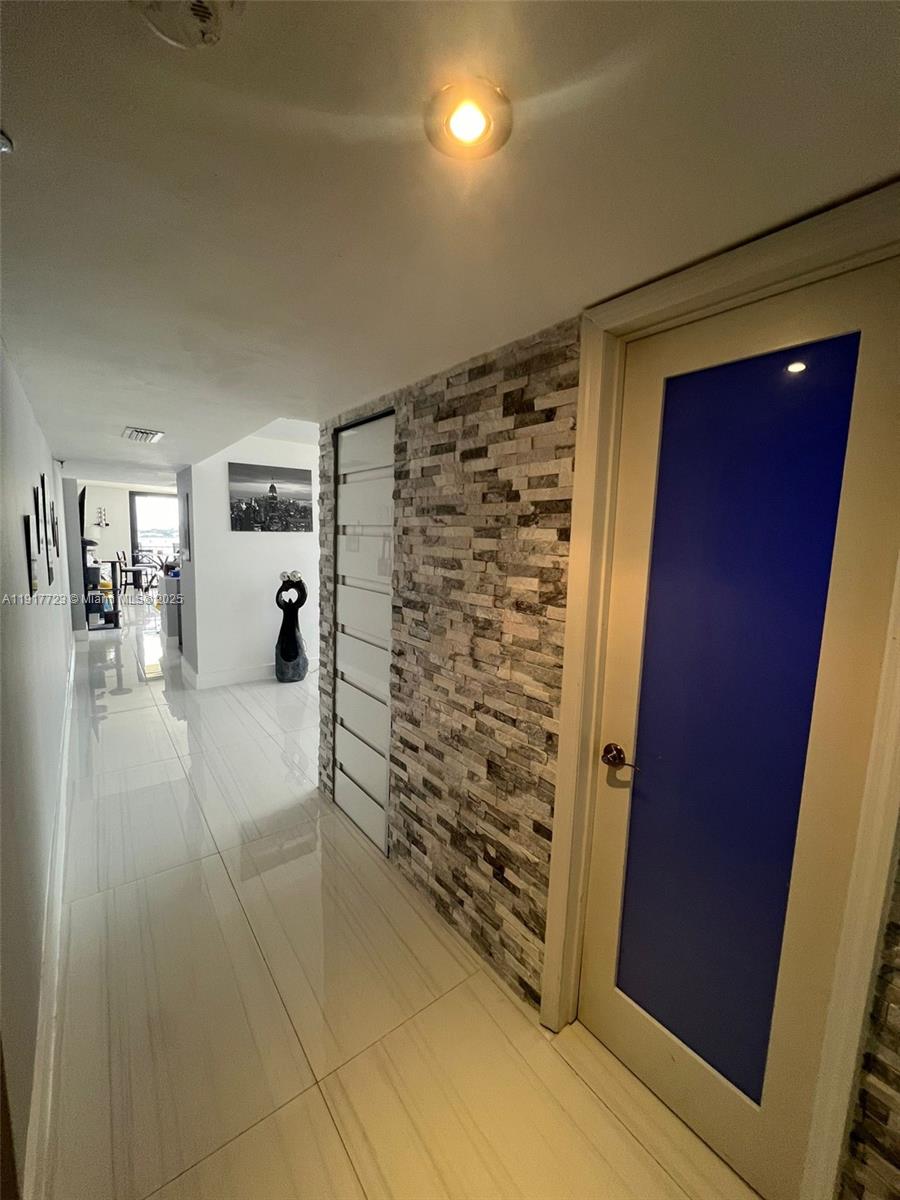 BAY HOUSE TOWER CONDO - Residential