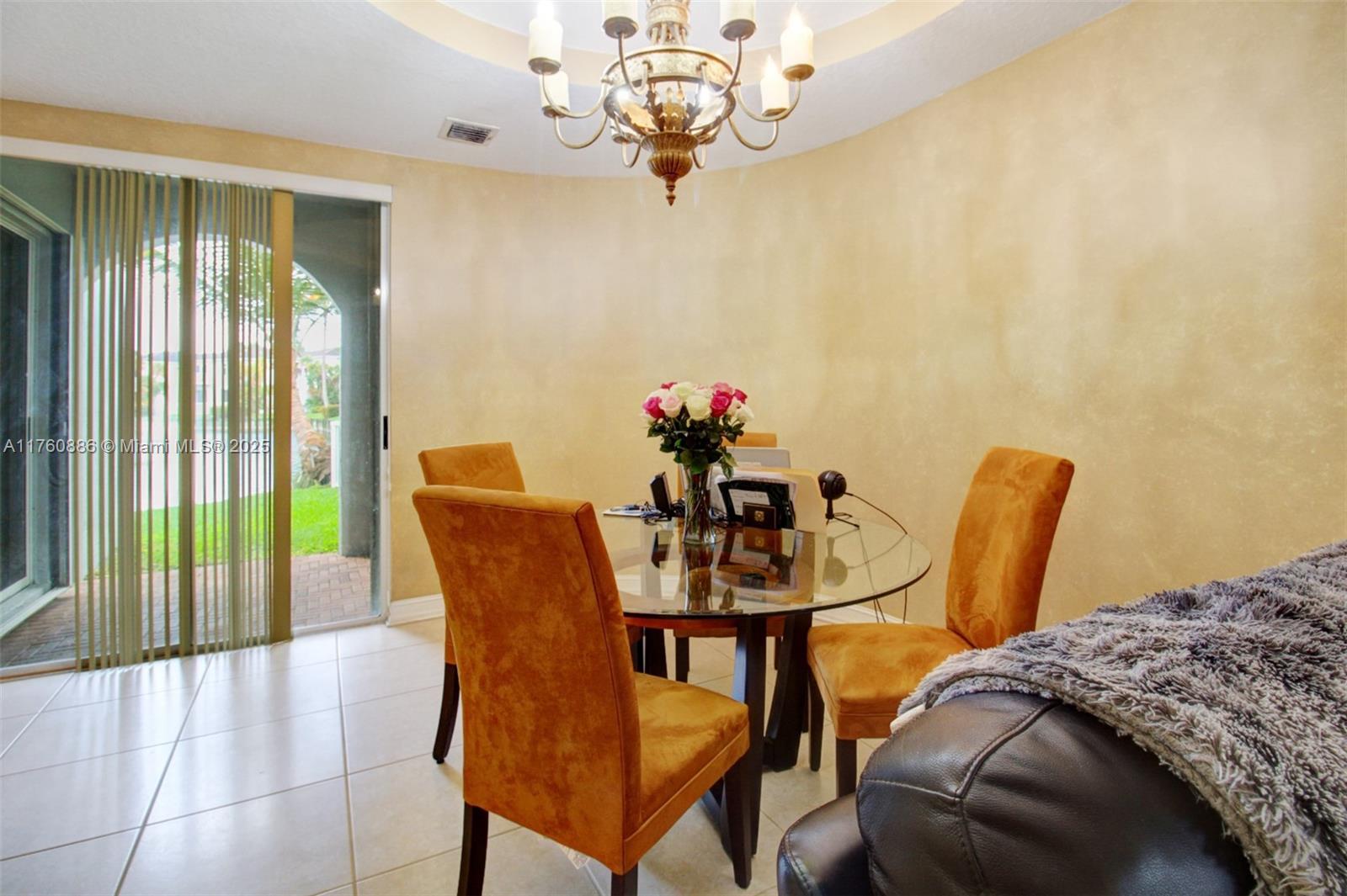 AVENTURA LAKES - PHASE II - Residential
