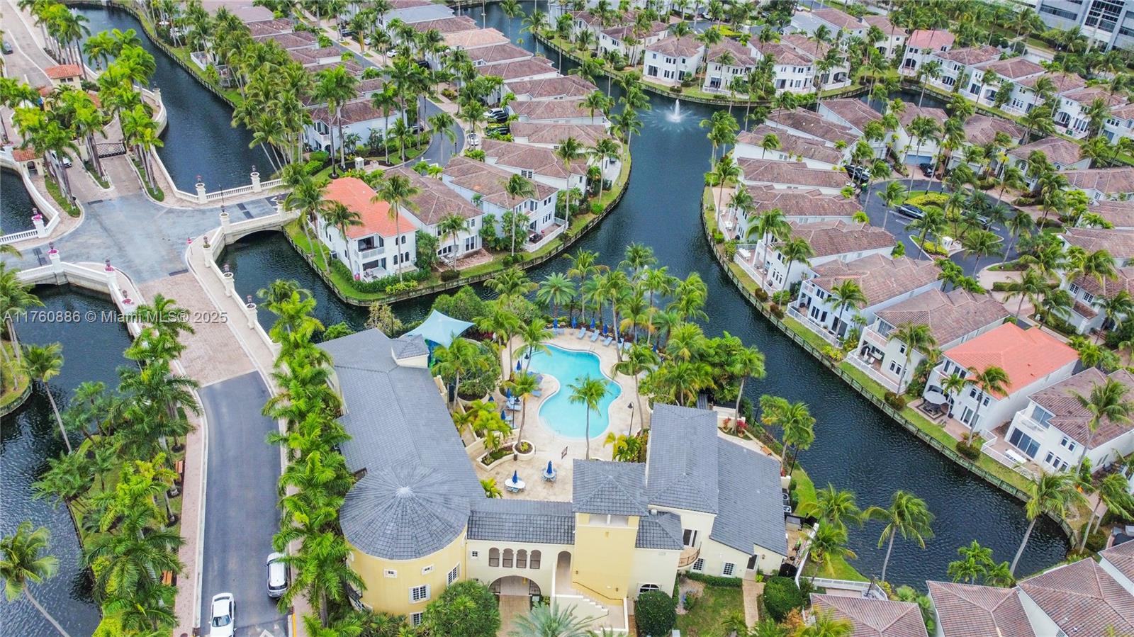 AVENTURA LAKES - PHASE II - Residential