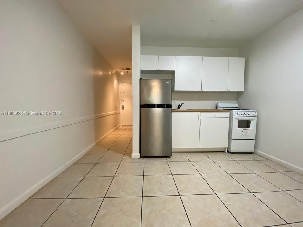 BELLA MAJORCA CONDO - Residential Lease