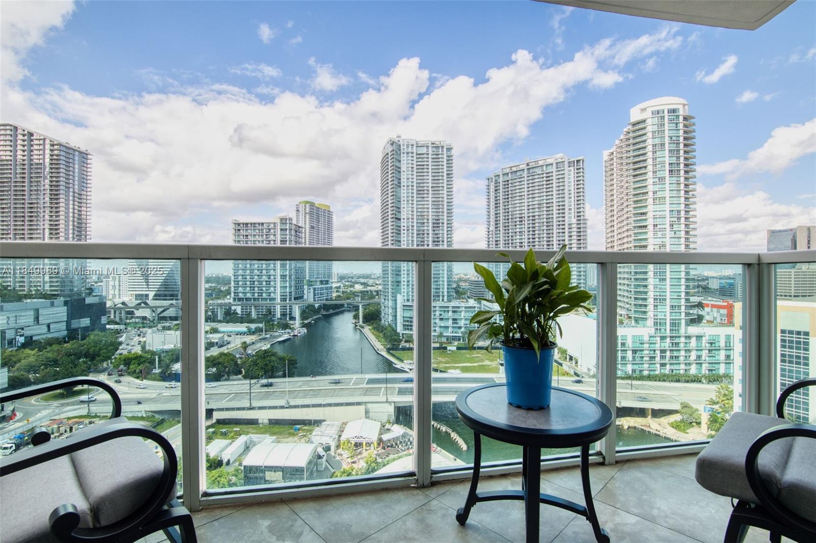 Luxury unfurnished 1 bed/1 bath unit available 9/1 at Brickell On The River. 19th floor views of the Miami River. Unit features a modern kitchen with stainless appliances and instant hot, spacious balcony, smart home features (fob and smartphone access, remote controlled shades, Nest thermostat, connected lighting), W/D in unit, ample storage space, walk in closet, assigned garage parking space.
Property features include 24/7 concierge, valet for visitors, 2 pools, multi-level gym, sauna, steam room, and package delivery system. Conveniently located within walking distance to the metro mover, Brickell City Center, shops, and restaurants.
Utilities included except electricity. Association screening required. First months rent, last months rent, and security deposit due upon move in.