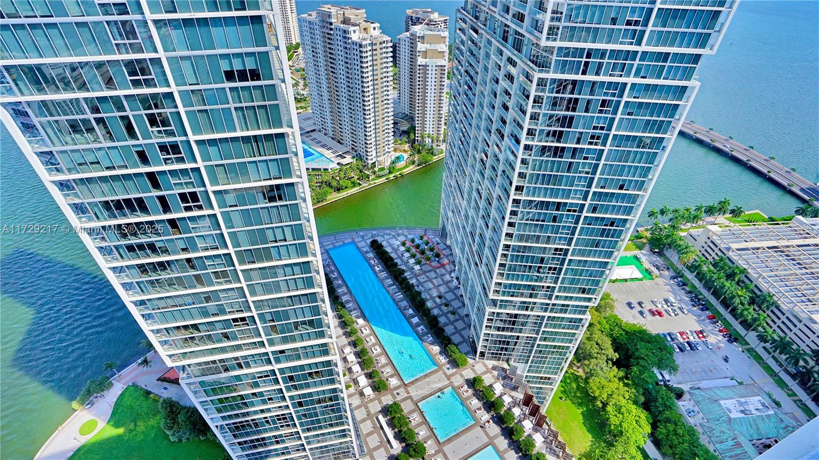 ICON BRICKELL NO TWO - Residential