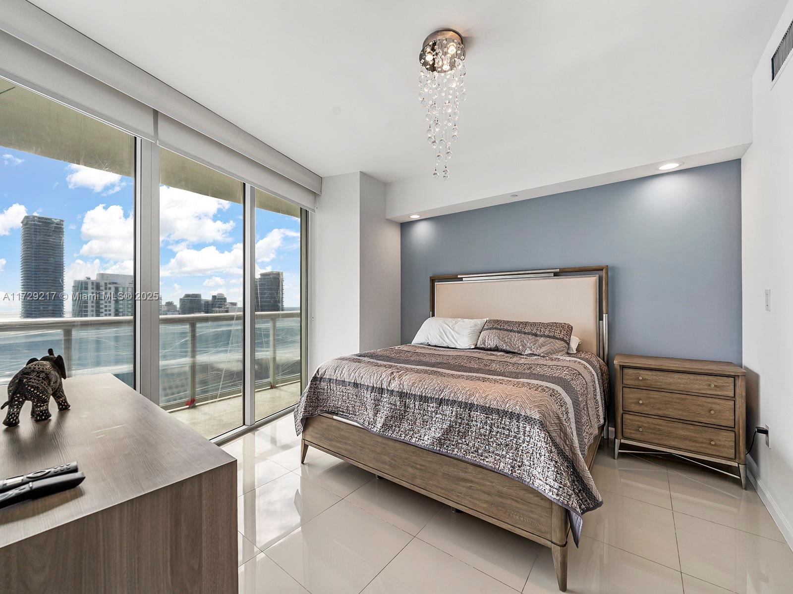 ICON BRICKELL NO TWO - Residential