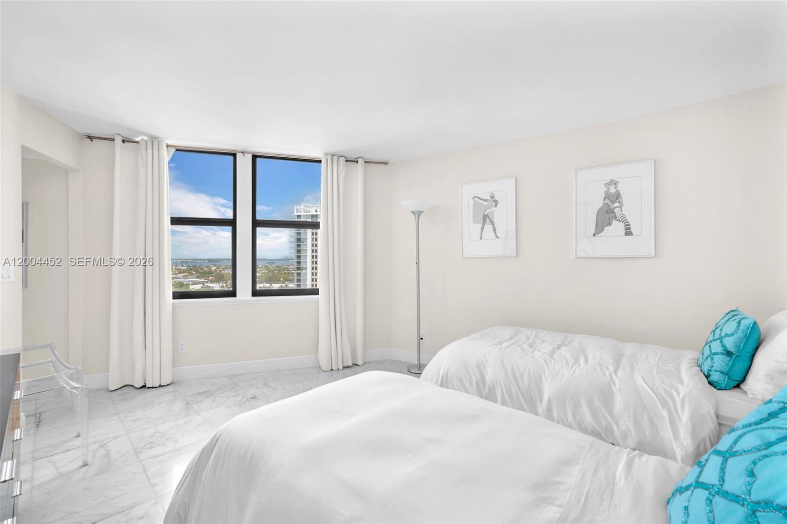 PHOENIX TOWERS CONDO - Residential