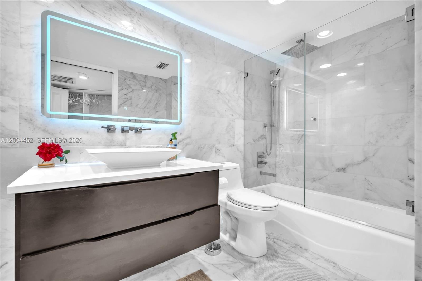 PHOENIX TOWERS CONDO - Residential