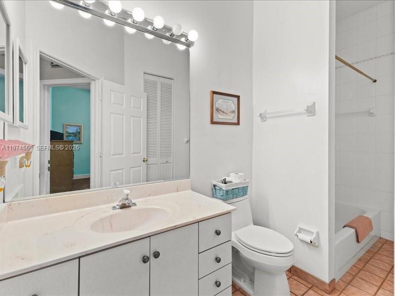 ESTATES OF HIDDEN ACRES - Residential