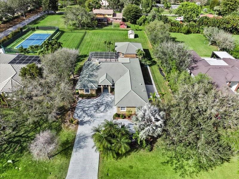 ESTATES OF HIDDEN ACRES - Residential