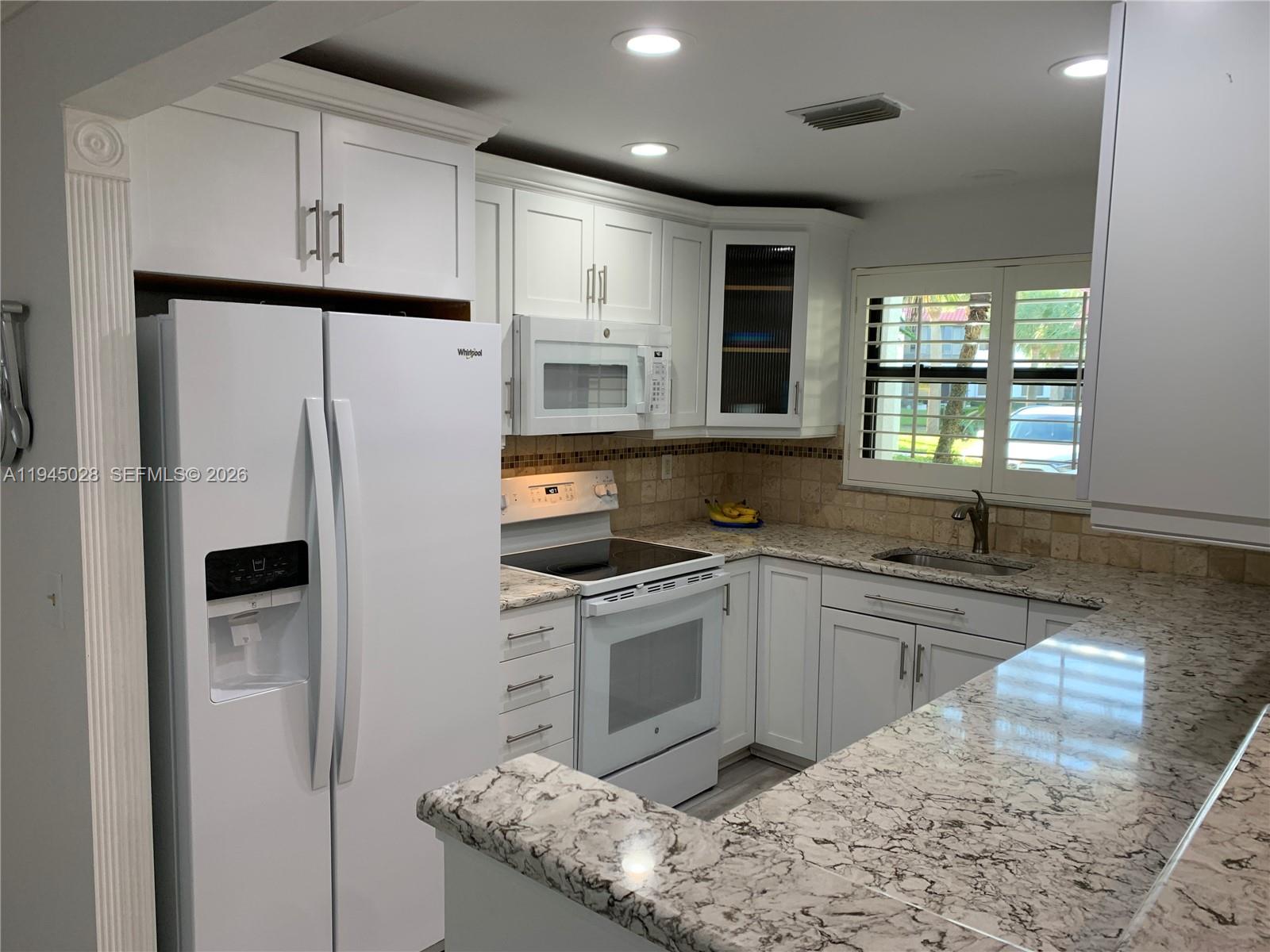 HANSONS LANDING CONDO - Residential