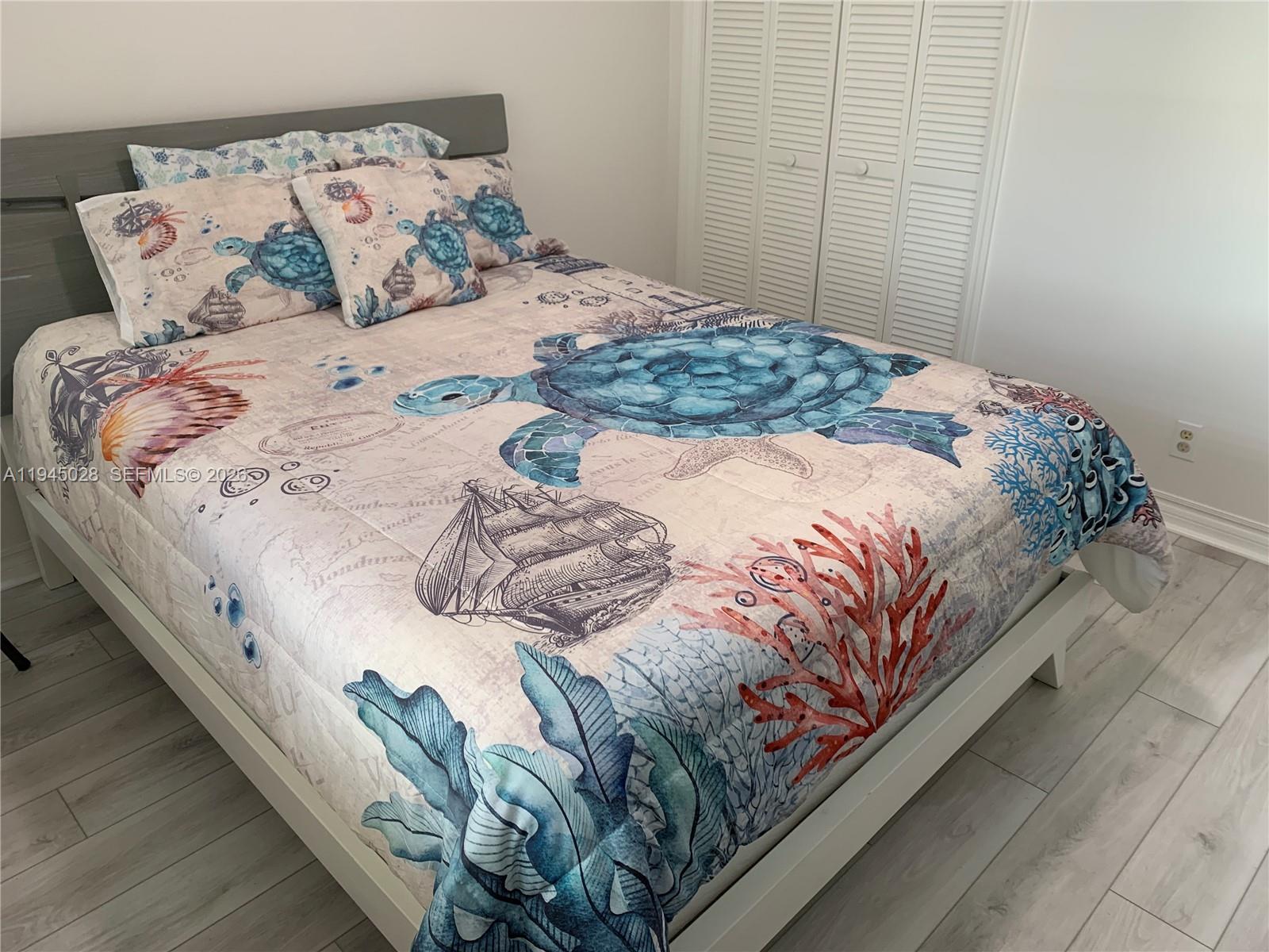 HANSONS LANDING CONDO - Residential