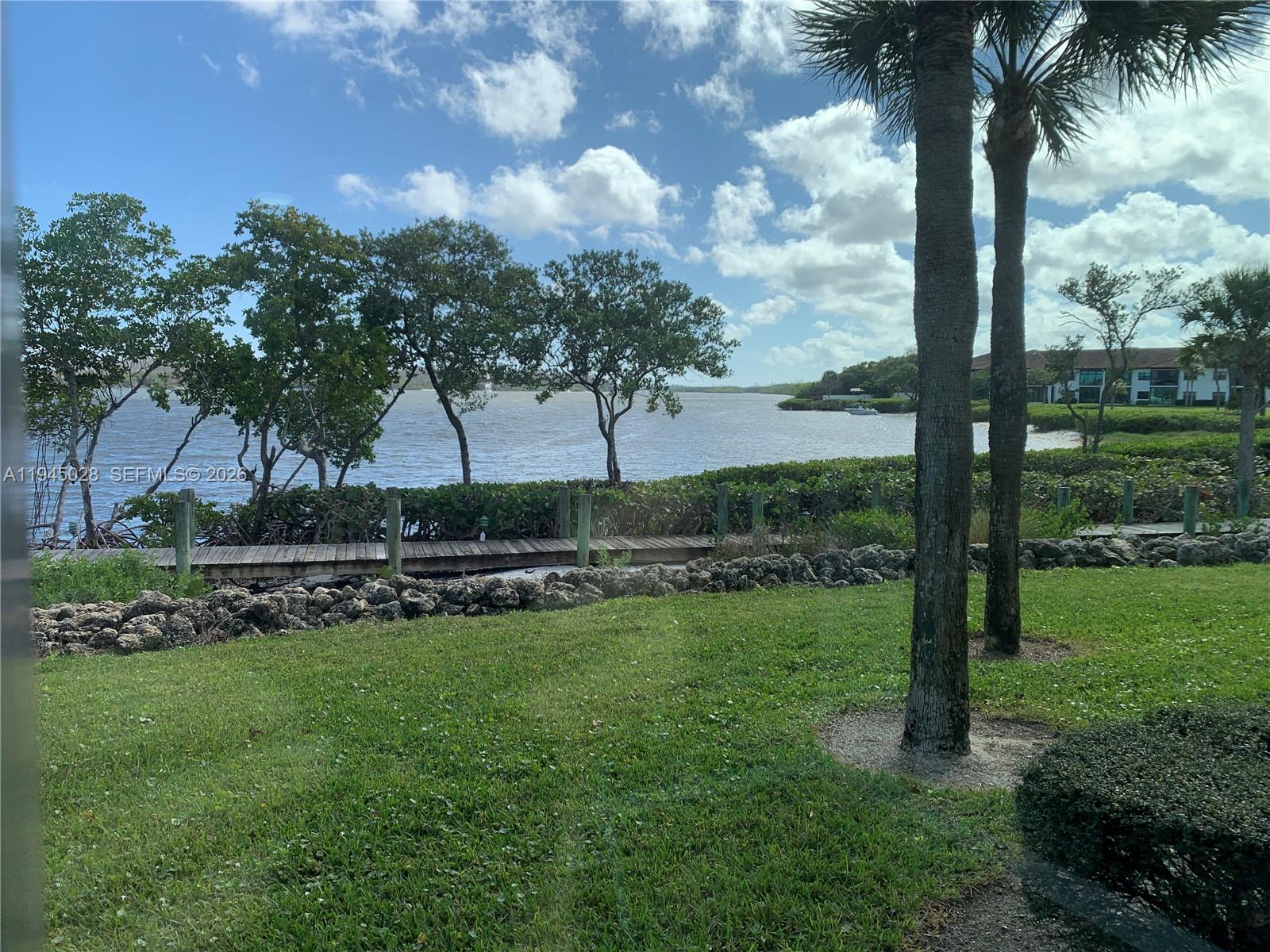 HANSONS LANDING CONDO - Residential