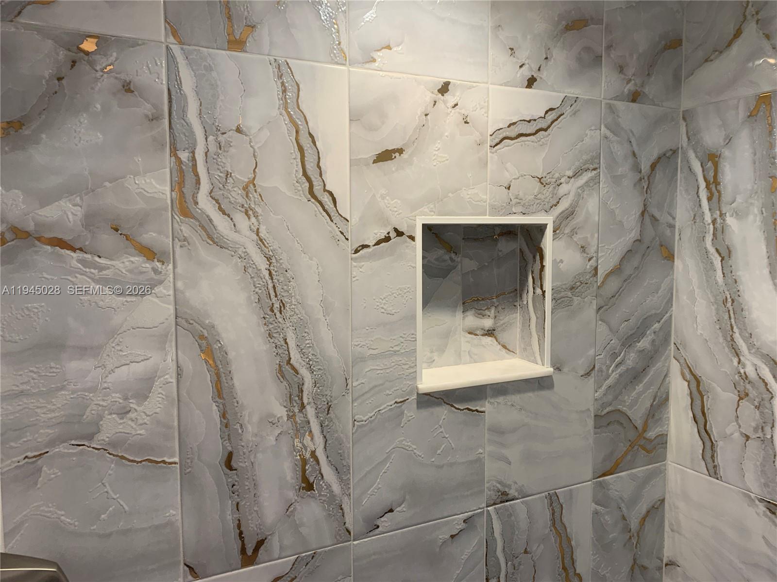 HANSONS LANDING CONDO - Residential