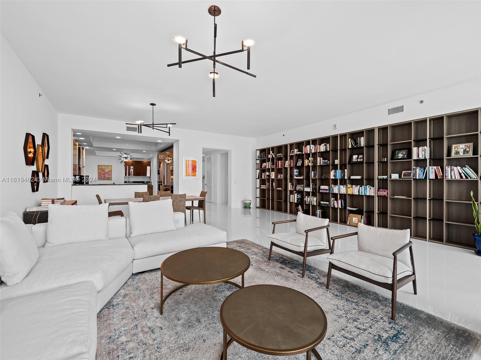 2711 HOLLYWOOD BEACH COND - Residential