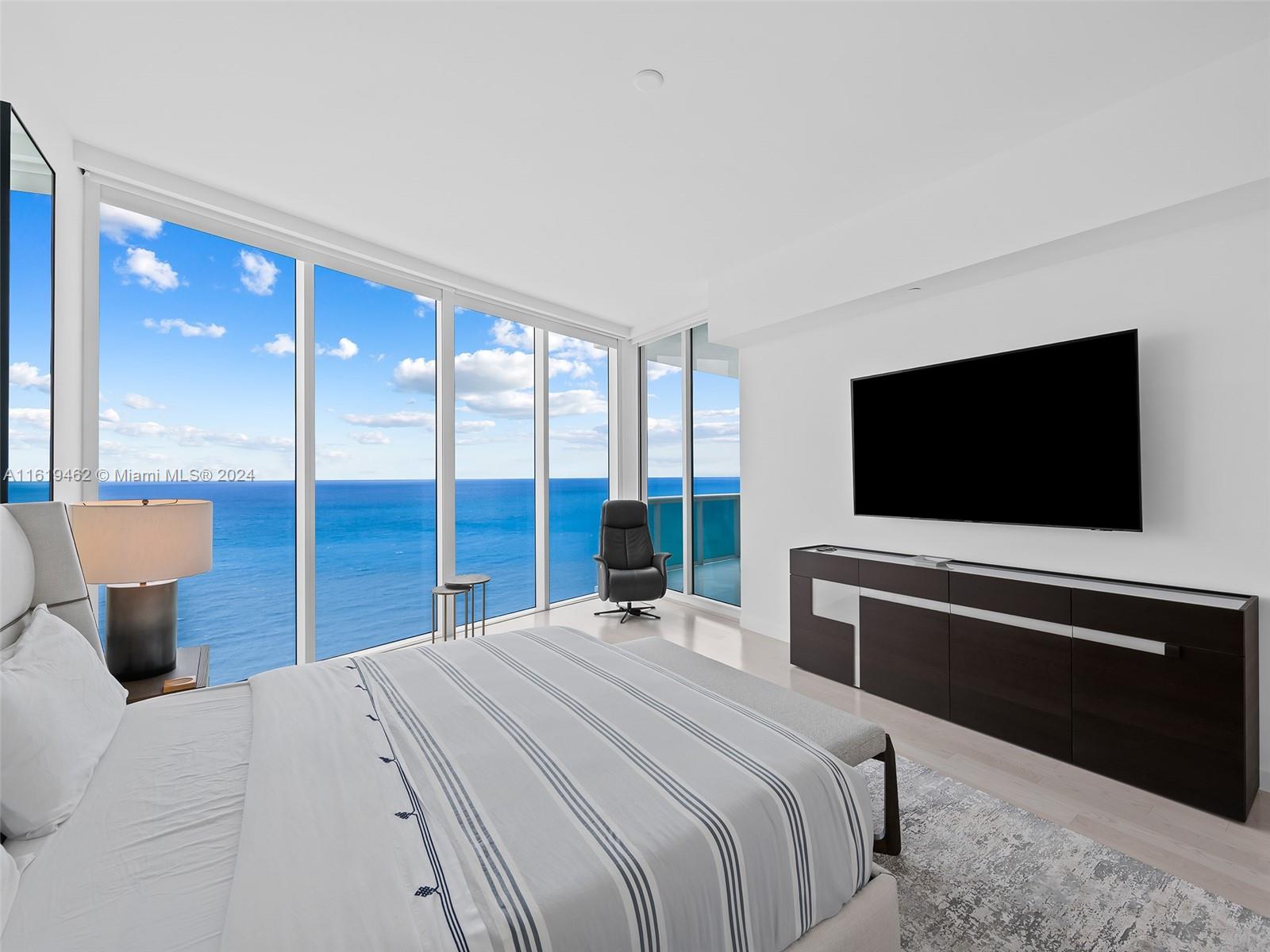 2711 HOLLYWOOD BEACH COND - Residential