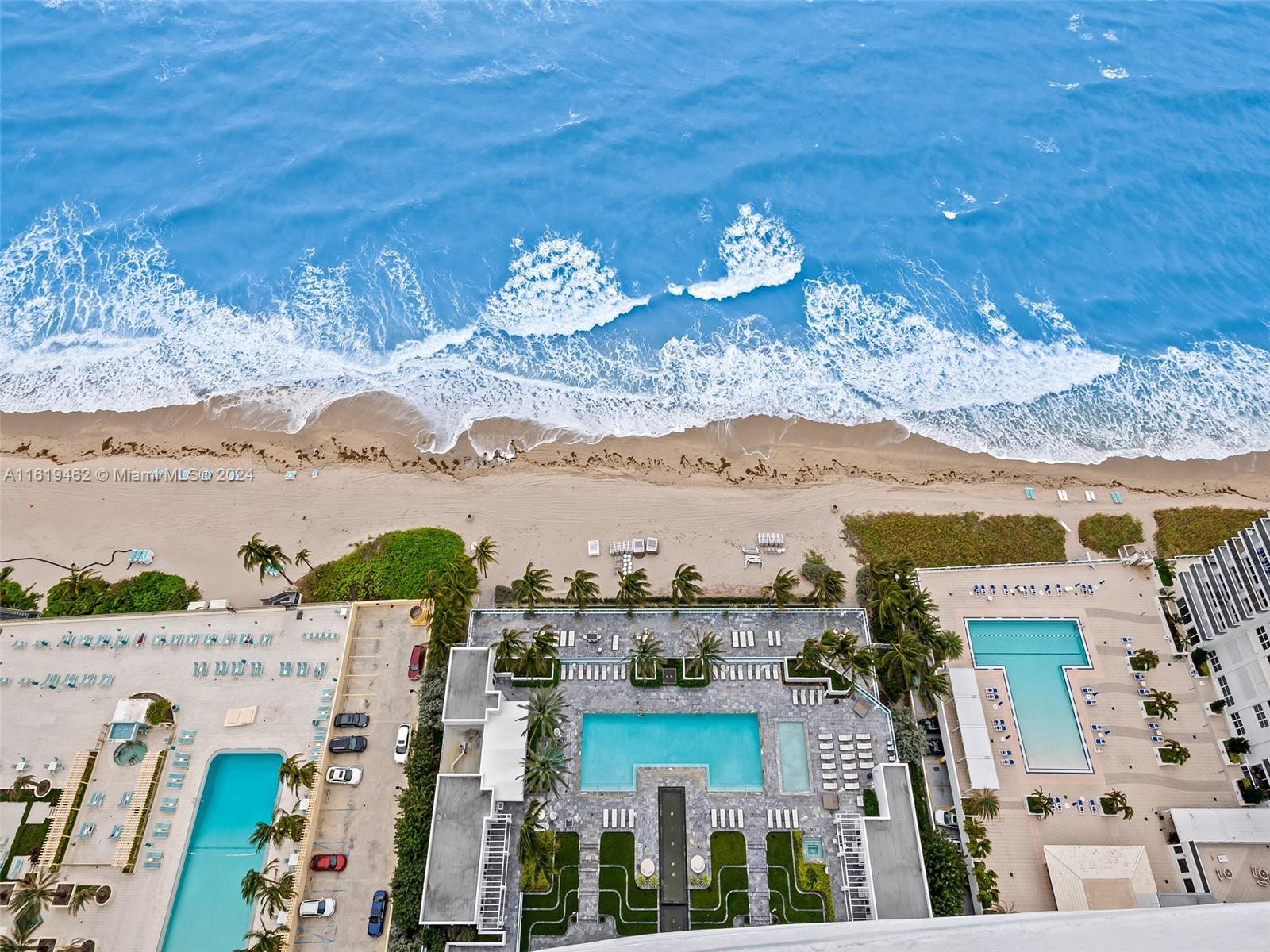 2711 HOLLYWOOD BEACH COND - Residential