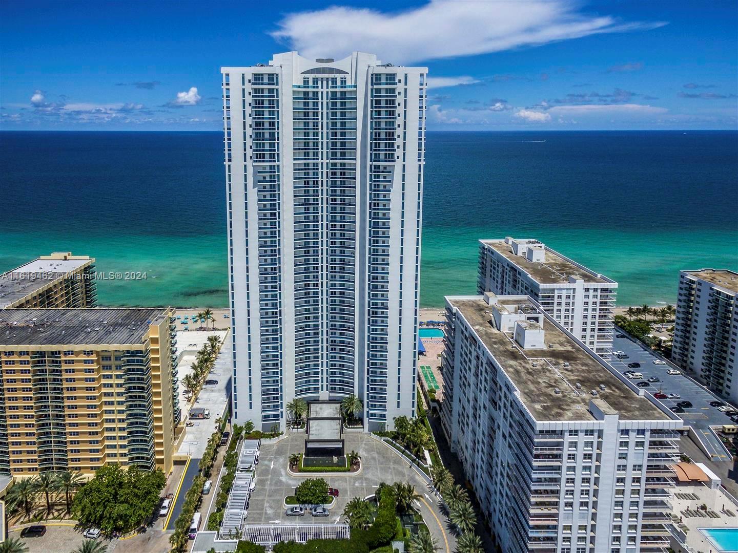 2711 HOLLYWOOD BEACH COND - Residential