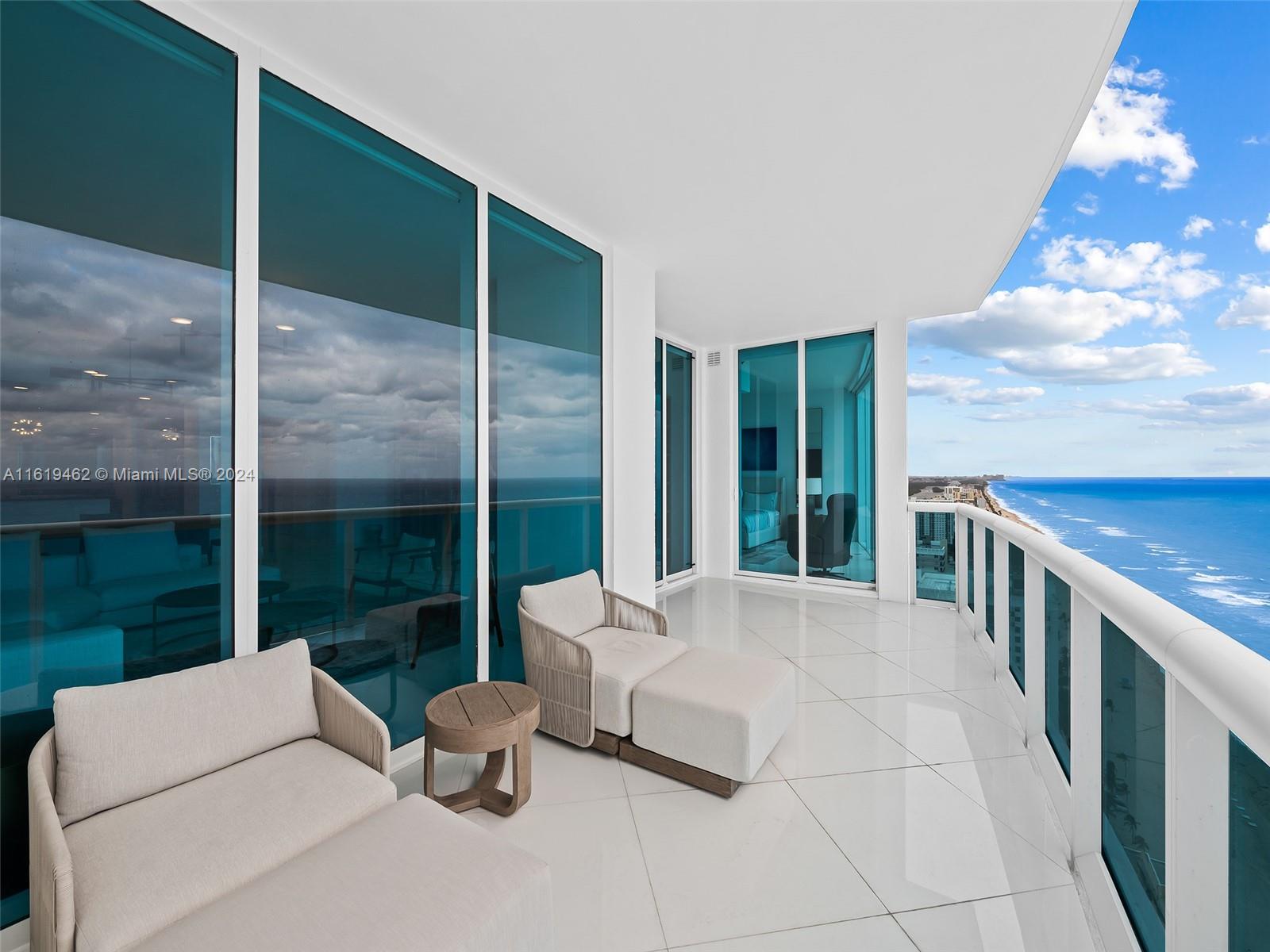 2711 HOLLYWOOD BEACH COND - Residential
