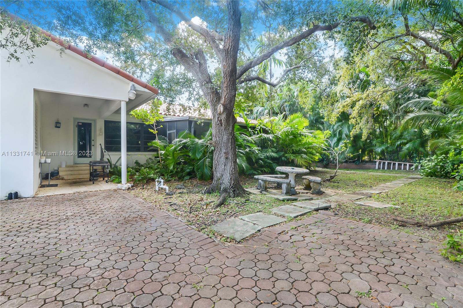 BAL HARBOUR RESIDENTIAL S - Residential