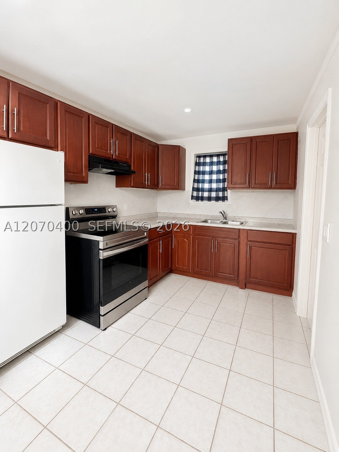 5632 SW 39th St, West Park FL 33023