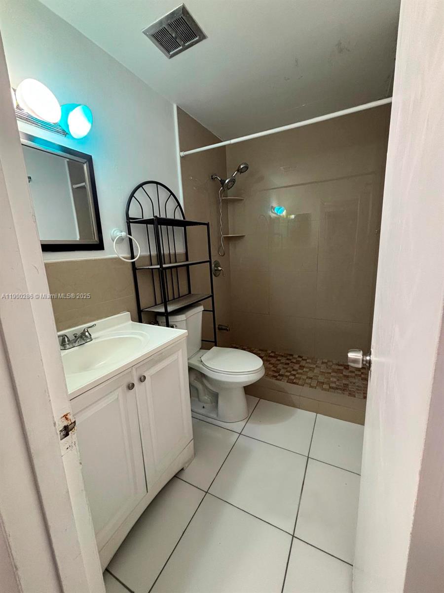 AGUA DULCE CONDO - Residential