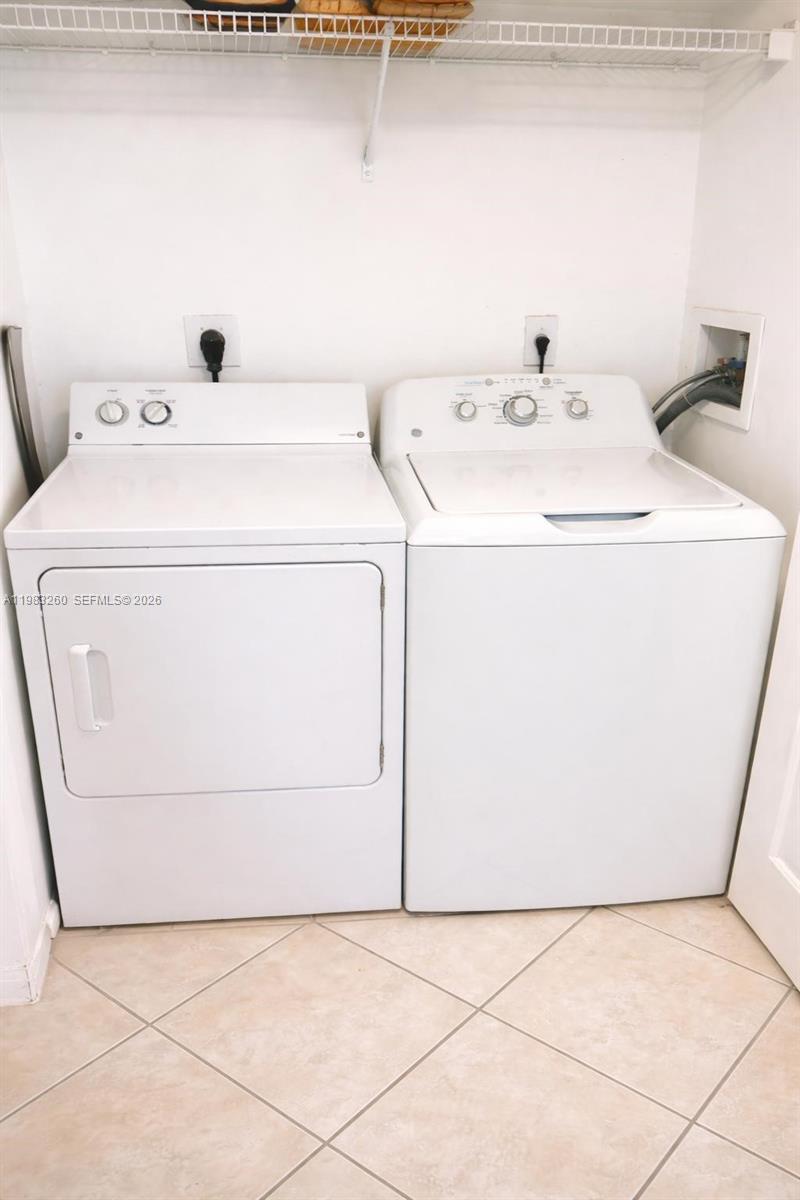 EL-AD NOB HILL CONDO - Residential