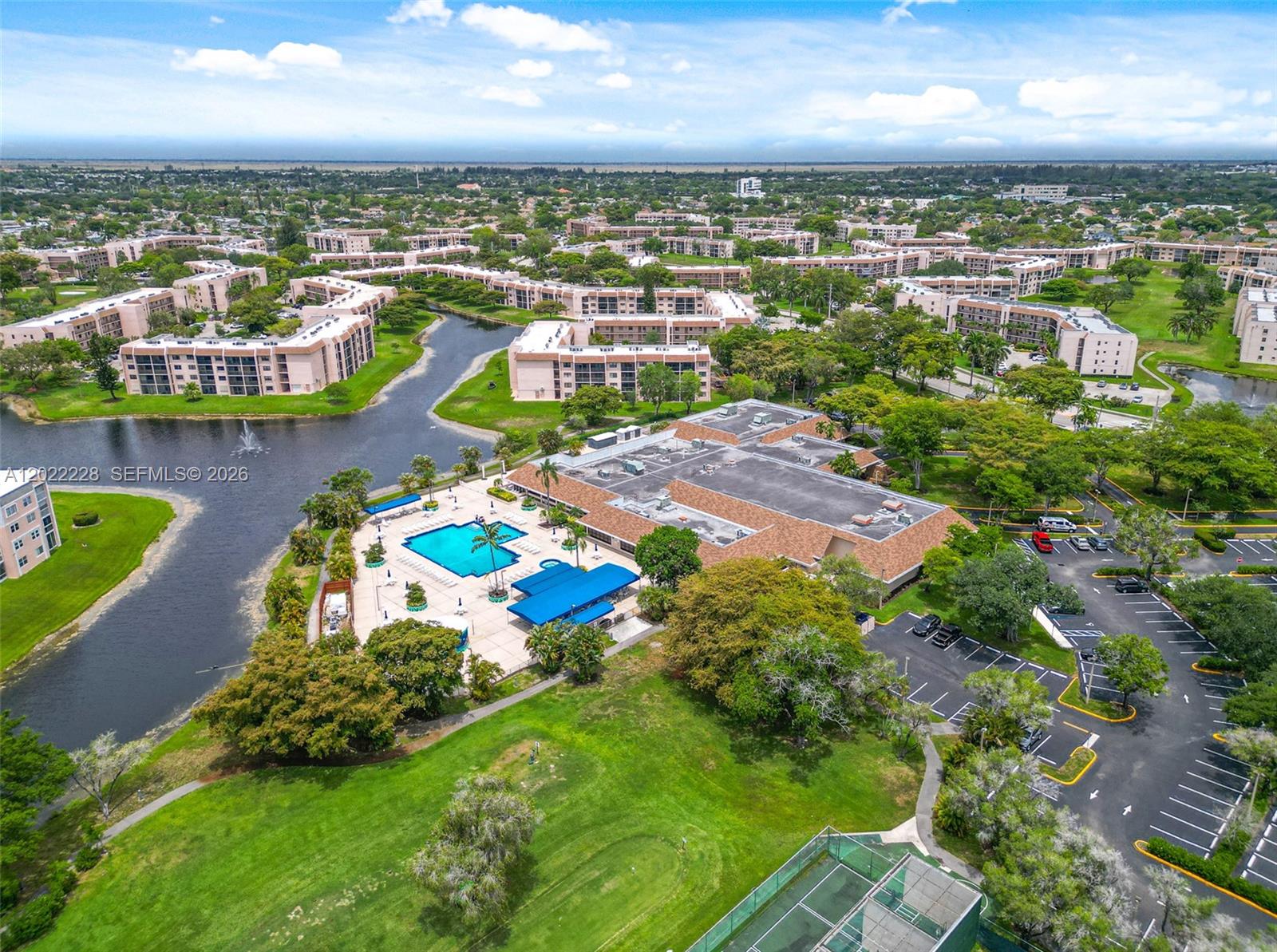 SUNRISE LAKES 176 CONDO - Residential