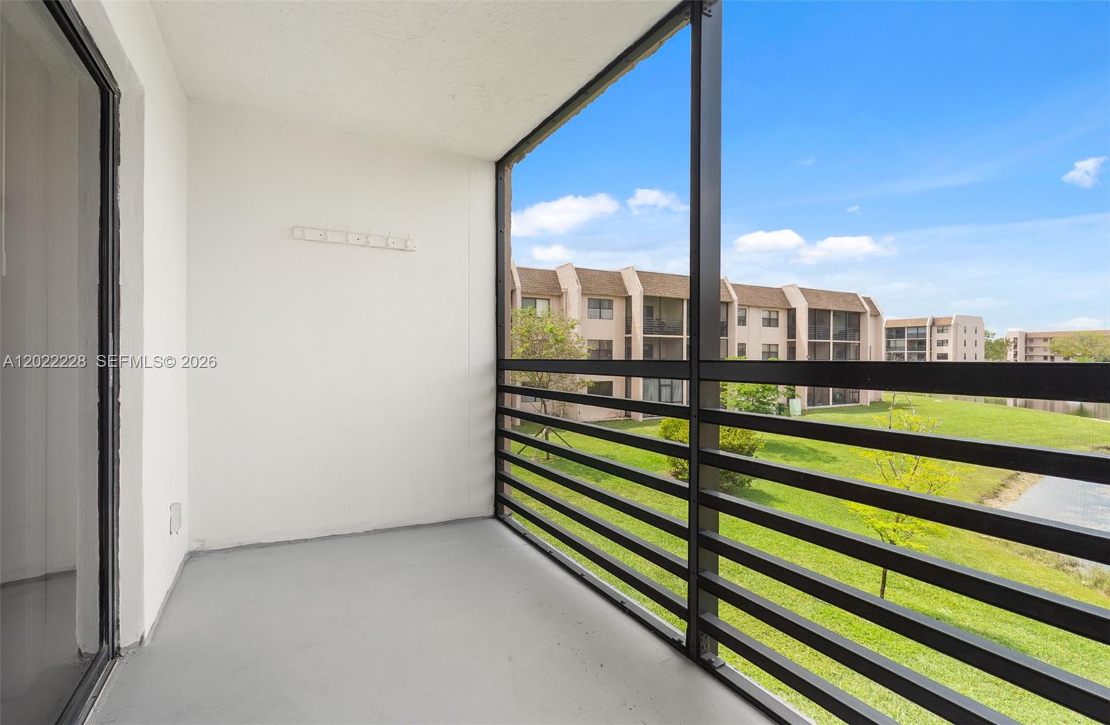 SUNRISE LAKES 176 CONDO - Residential