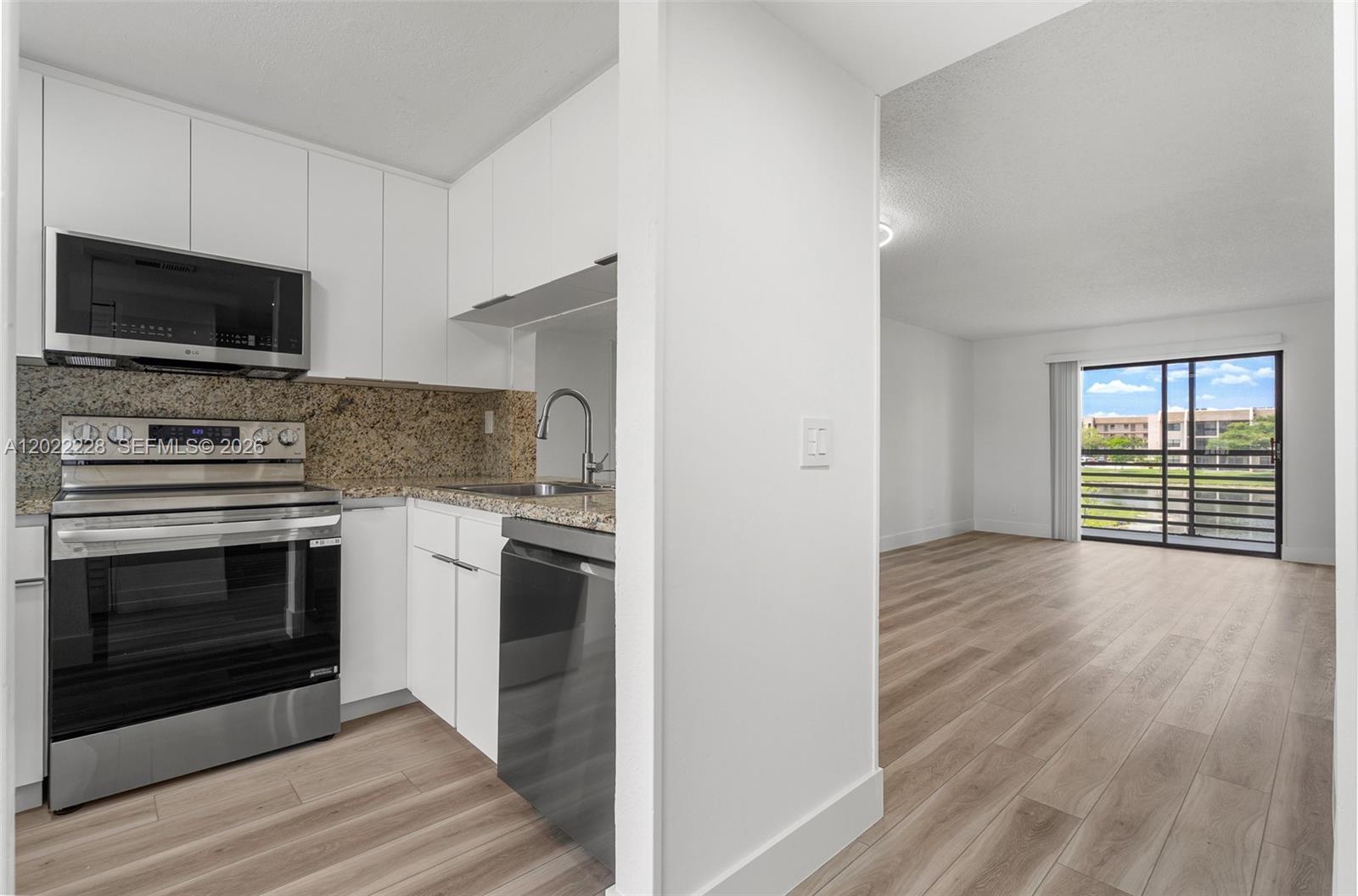 View photos, virtual tours, details... 10130 Sunrise Lakes Blvd 210