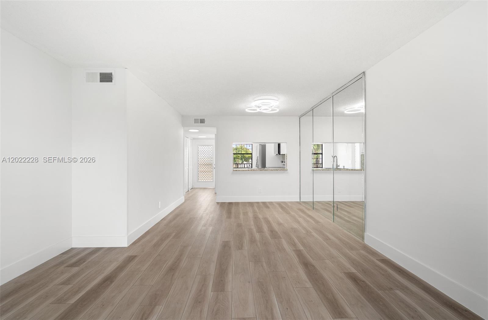 SUNRISE LAKES 176 CONDO - Residential