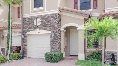 3364 W 90th St Hialeah FL 33018